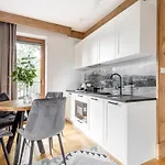Apartment Willa Maja Spa & Relax Pod Giewontem Apartzakop *